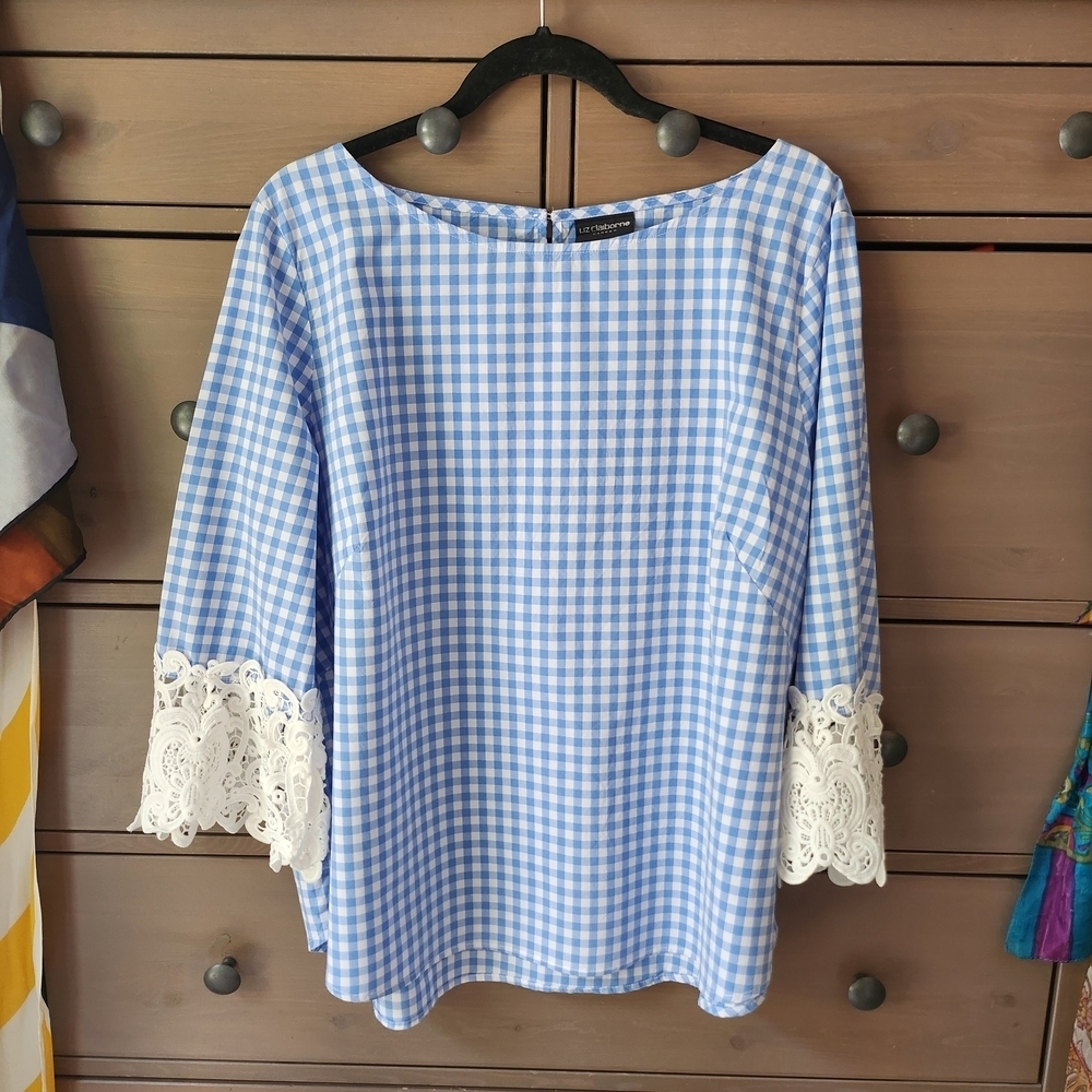 Blue and White Gingham And LaceTop #dorothy #oz